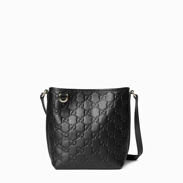 847090_AAFDV_1000_001_065_0000_Light