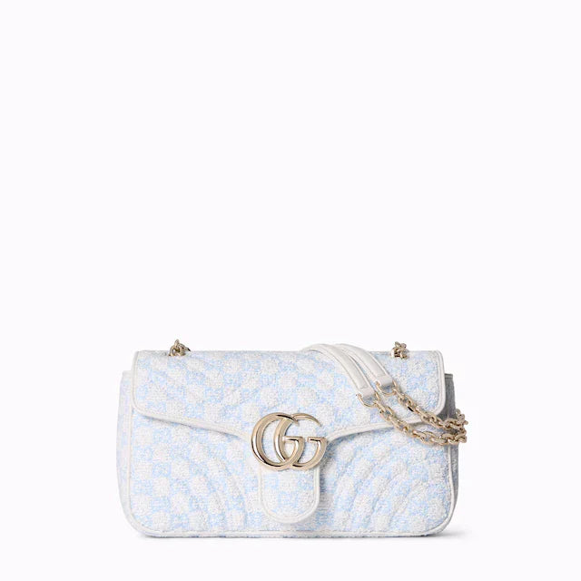 837213_FAE1L_8477_001_070_0000_Light