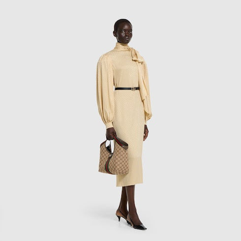 The Classic Tote - Small Leather Shoulder Bag with Refined Hardware