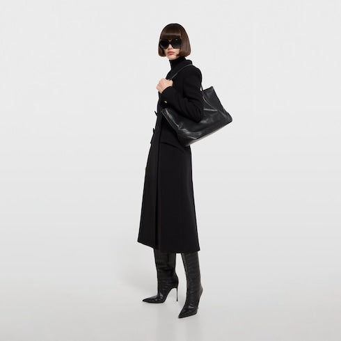 The Curved Tote - Medium Leather Shoulder Bag with Refined Hardware