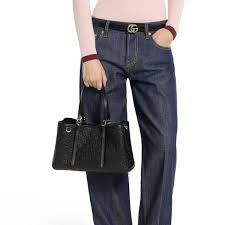 815214_AAFDV_1000_001_076_0000_Light